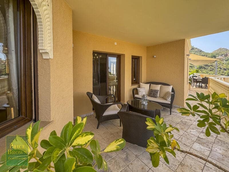 4 slaapkamer Villa te koop in Los Cabreras met zwembad - € 899.950 (Ref: 9201949)