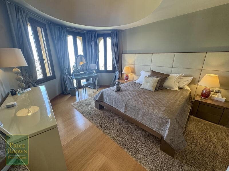 4 slaapkamer Villa te koop in Los Cabreras met zwembad - € 899.950 (Ref: 9201949)