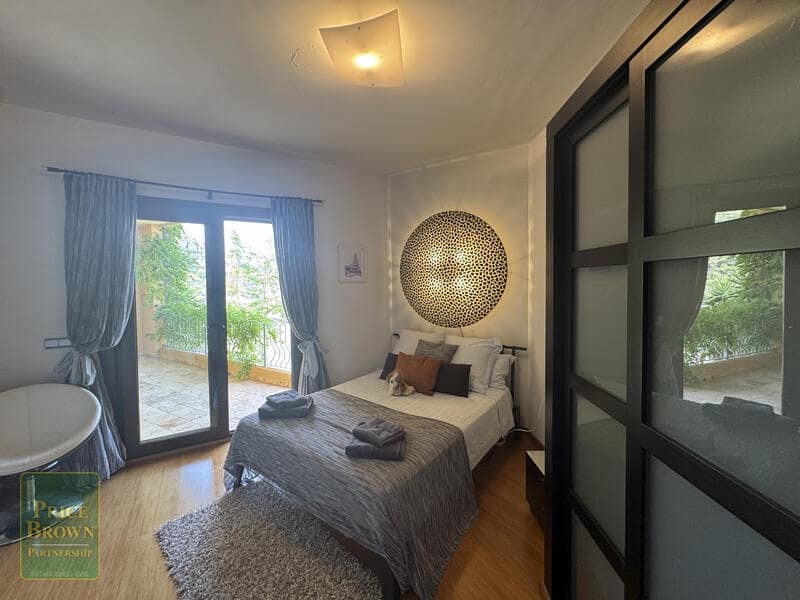 4 slaapkamer Villa te koop in Los Cabreras met zwembad - € 899.950 (Ref: 9201949)