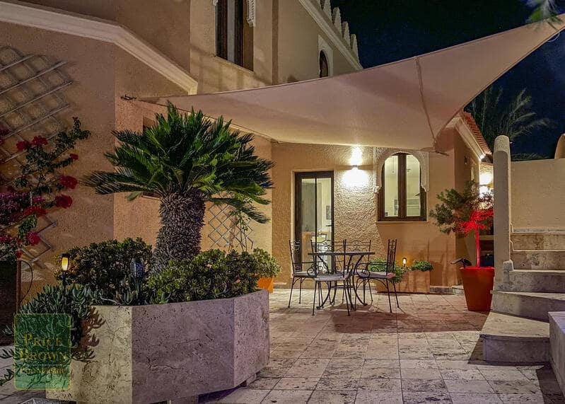 4 slaapkamer Villa te koop in Los Cabreras met zwembad - € 899.950 (Ref: 9201949)