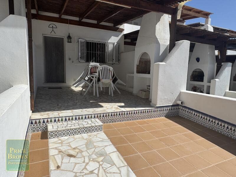 3 sypialnia Dom na sprzedaż w Mojacar z basenem garażem - 315 000 € (Ref: 9279593)