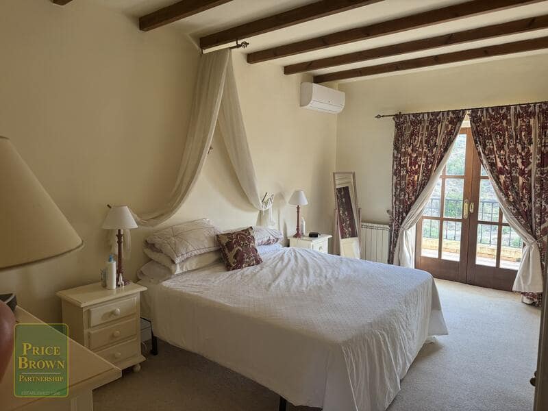 4 soverom Villa til salgs i Bedar med svømmebasseng garasje - € 499 950 (Ref: 9336918)