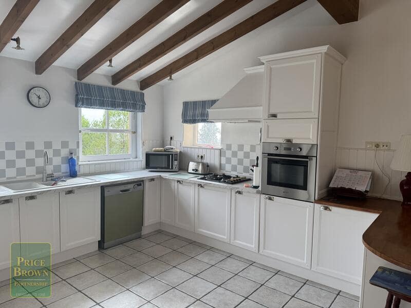 4 soverom Villa til salgs i Bedar med svømmebasseng garasje - € 499 950 (Ref: 9336918)