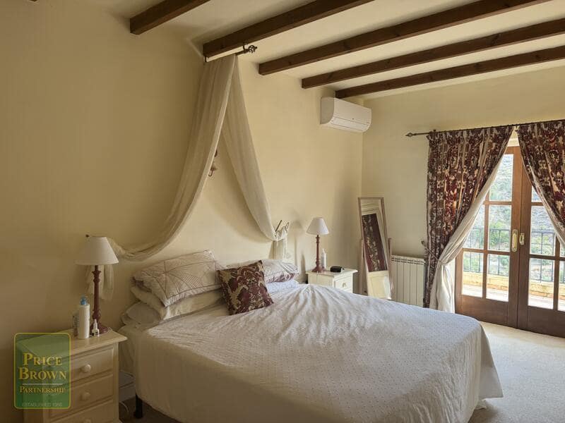 4 soverom Villa til salgs i Bedar med svømmebasseng garasje - € 499 950 (Ref: 9336918)