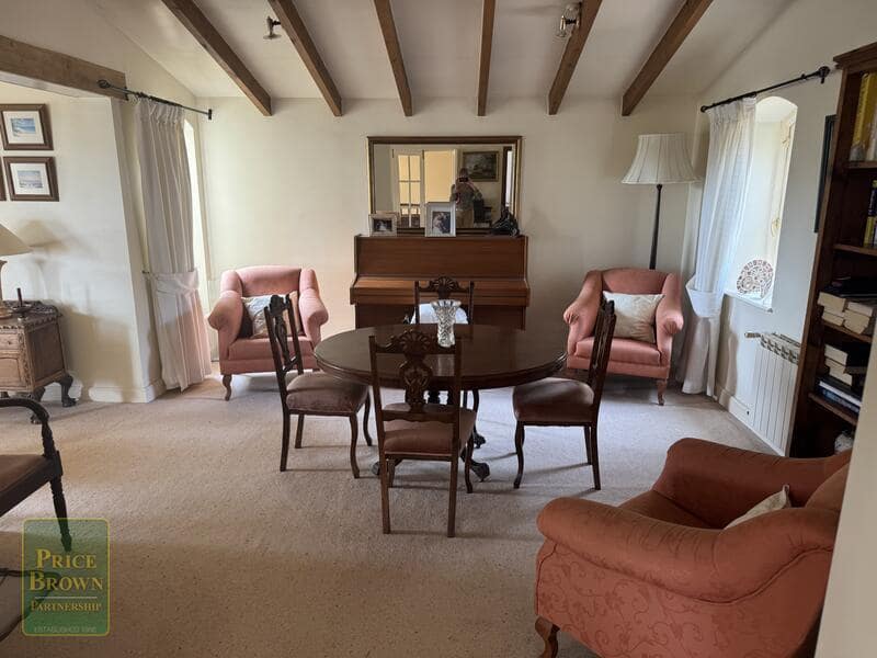 4 soverom Villa til salgs i Bedar med svømmebasseng garasje - € 499 950 (Ref: 9336918)