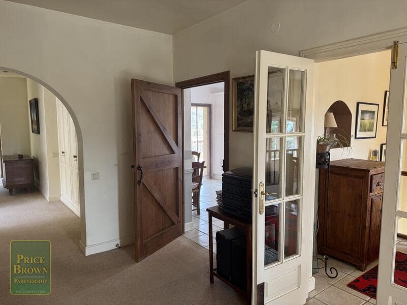 4 soverom Villa til salgs i Bedar med svømmebasseng garasje - € 499 950 (Ref: 9336918)