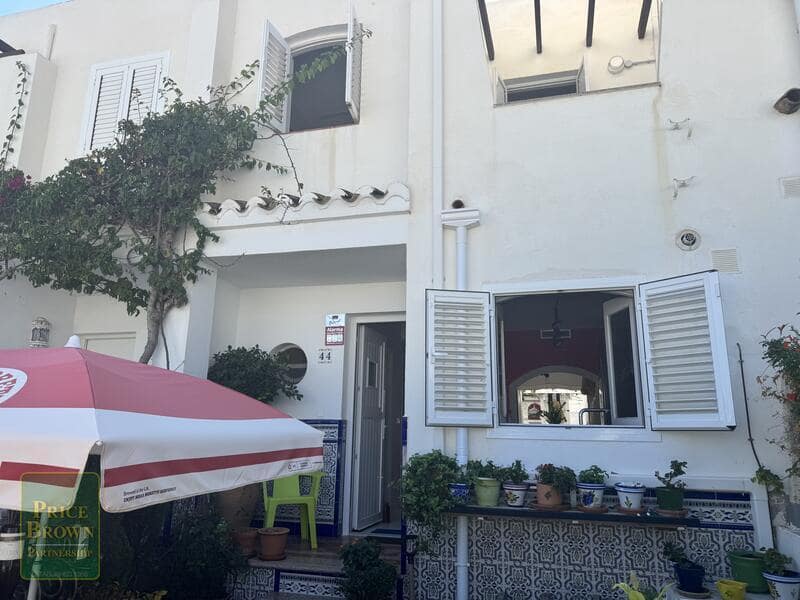 3 sypialnia Dom na sprzedaż w Mojacar z basenem - 360 000 € (Ref: 9362996)