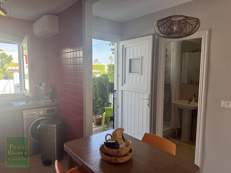 3 sypialnia Dom na sprzedaż w Mojacar z basenem - 360 000 € (Ref: 9362996)