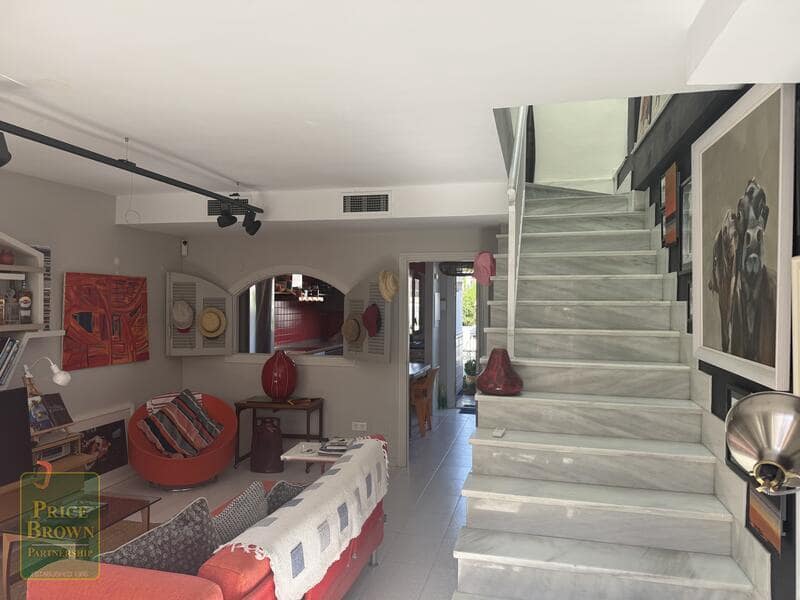 3 sypialnia Dom na sprzedaż w Mojacar z basenem - 360 000 € (Ref: 9362996)