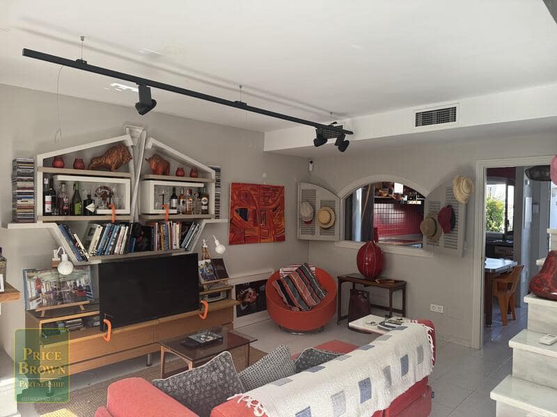 3 sypialnia Dom na sprzedaż w Mojacar z basenem - 360 000 € (Ref: 9362996)