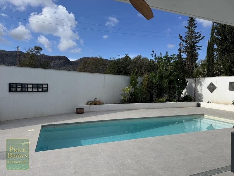 4 sypialnia Willa na sprzedaż w Mojacar z basenem garażem - 795 000 € (Ref: 9363187)