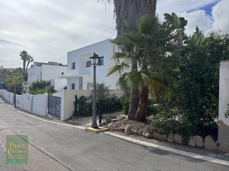 4 sypialnia Willa na sprzedaż w Mojacar z basenem garażem - 795 000 € (Ref: 9363187)