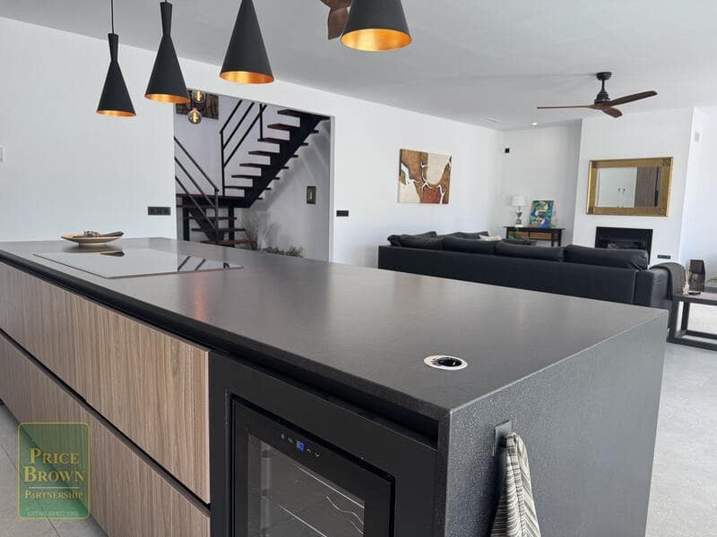 4 sypialnia Willa na sprzedaż w Mojacar z basenem garażem - 795 000 € (Ref: 9363187)