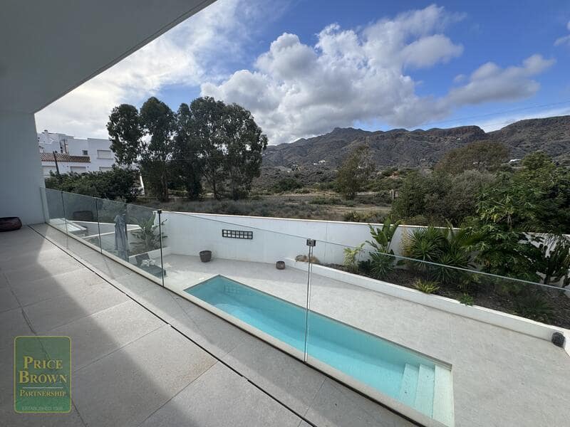 4 sypialnia Willa na sprzedaż w Mojacar z basenem garażem - 795 000 € (Ref: 9363187)