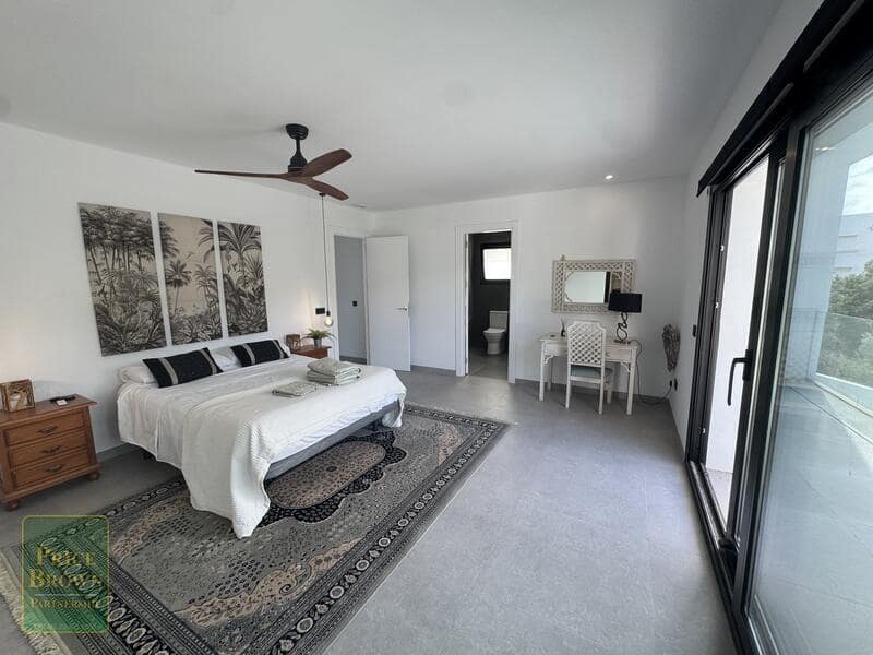 4 sypialnia Willa na sprzedaż w Mojacar z basenem garażem - 795 000 € (Ref: 9363187)