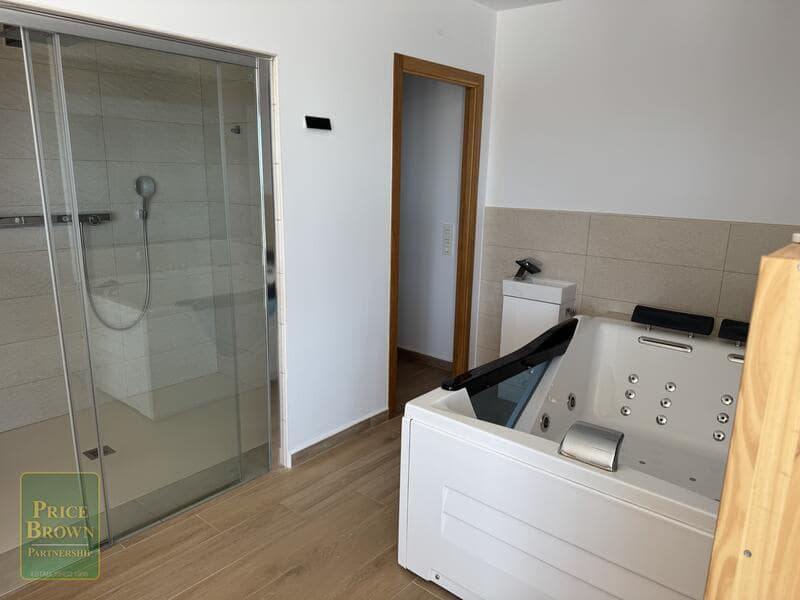 5 sypialnia Willa na sprzedaż w Mojacar z basenem - 1 250 000 € (Ref: 9386700)