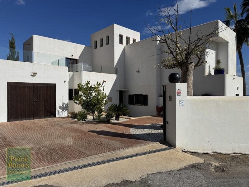 5 sypialnia Willa na sprzedaż w Mojacar z basenem - 1 250 000 € (Ref: 9386700)