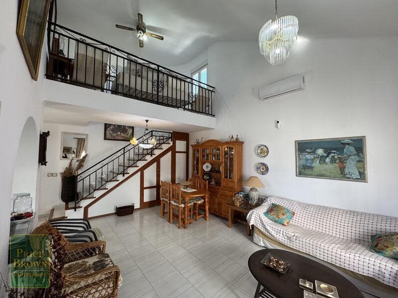 3 sypialnia Willa na sprzedaż w Mojacar z basenem garażem - 359 000 € (Ref: 9447254)