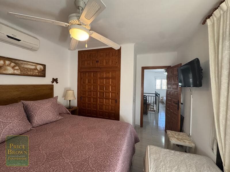 3 sypialnia Willa na sprzedaż w Mojacar z basenem garażem - 359 000 € (Ref: 9447254)