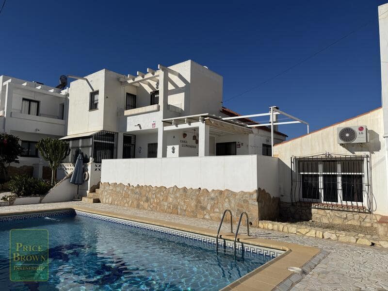 3 sypialnia Willa na sprzedaż w Mojacar z basenem garażem - 359 000 € (Ref: 9447254)