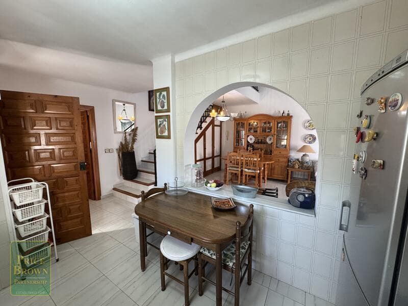 3 sypialnia Willa na sprzedaż w Mojacar z basenem garażem - 359 000 € (Ref: 9447254)