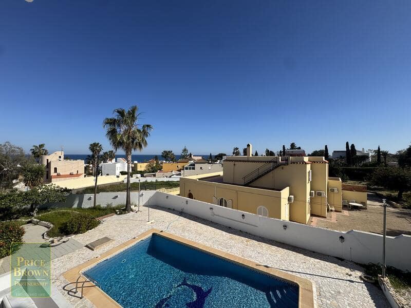 3 bedroom Villa for sale in Mojacar with pool garage - € 359,000 (Ref: 9447254)