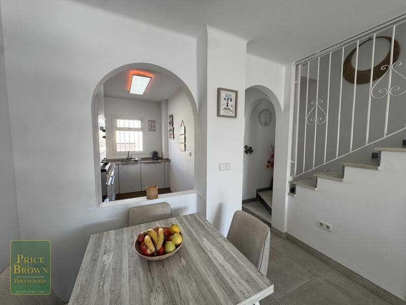 Casa de 2 habitaciones en Mojácar en venta con piscina garaje - 245.000 € (Ref: 9543901)