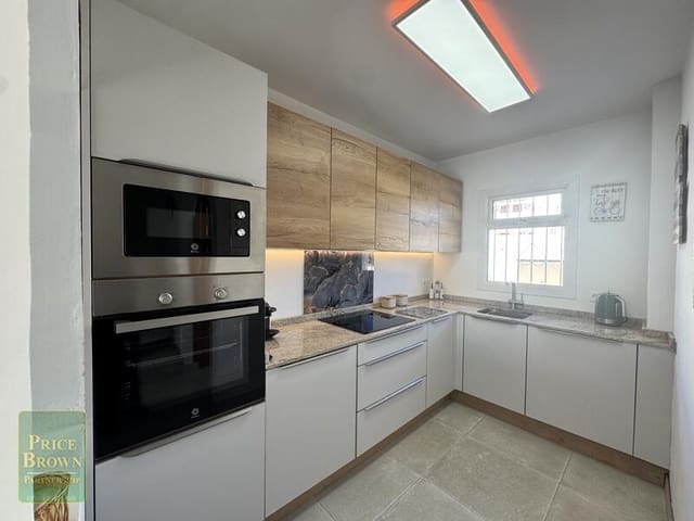 Casa de 2 habitaciones en Mojácar en venta con piscina garaje - 245.000 € (Ref: 9543901)