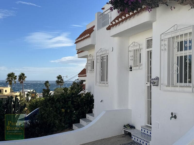 Casa de 2 habitaciones en Mojácar en venta con piscina garaje - 245.000 € (Ref: 9543901)