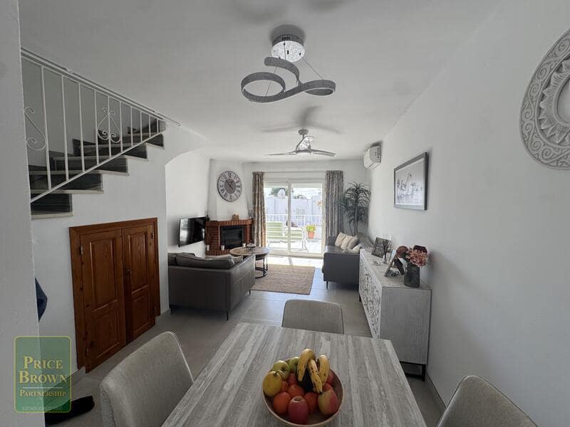 Casa de 2 habitaciones en Mojácar en venta con piscina garaje - 245.000 € (Ref: 9543901)