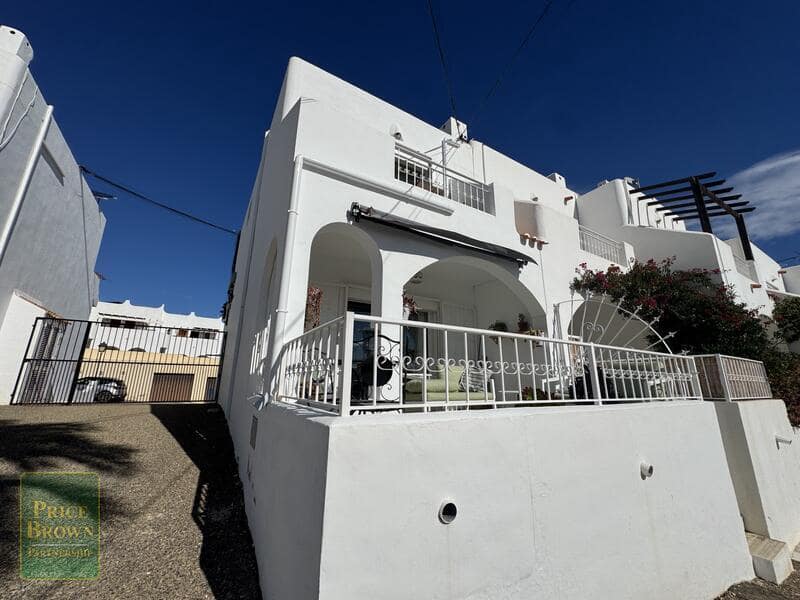 Casa de 2 habitaciones en Mojácar en venta con piscina garaje - 245.000 € (Ref: 9543901)