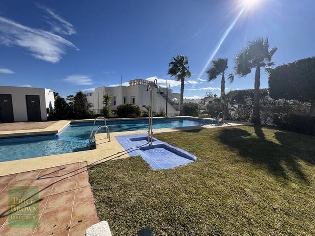 Casa de 2 habitaciones en Mojácar en venta con piscina garaje - 245.000 € (Ref: 9543901)