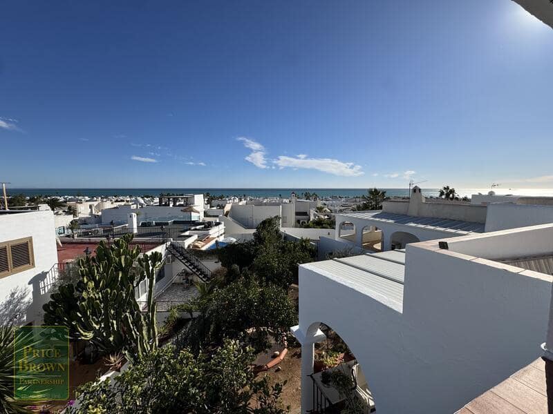 4 soveværelse Villa til salg i Mojacar med garage - € 450.000 (Ref: 9548922)