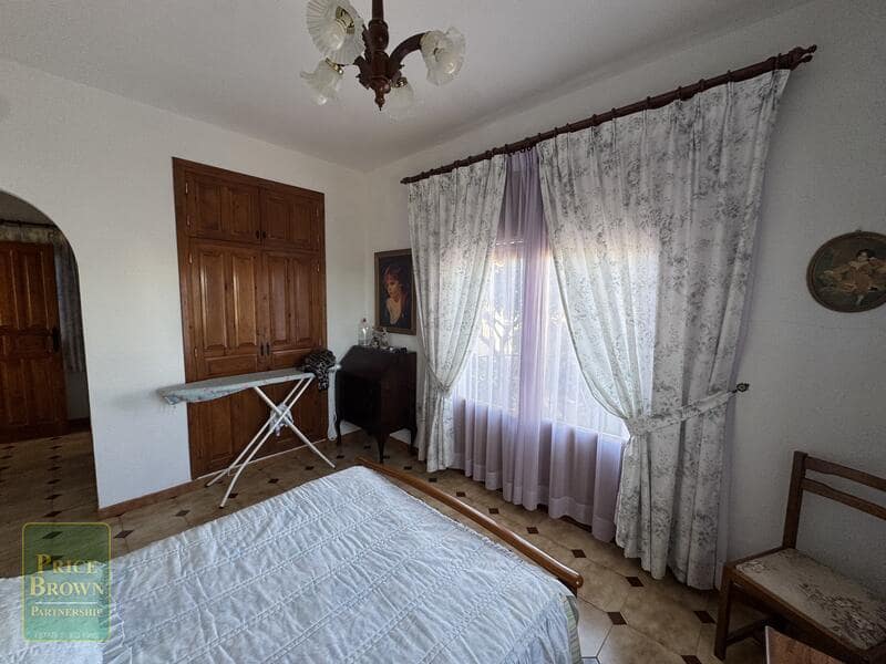 4 soveværelse Villa til salg i Mojacar med garage - € 450.000 (Ref: 9548922)