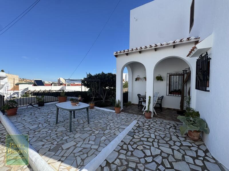 4 soveværelse Villa til salg i Mojacar med garage - € 450.000 (Ref: 9548922)
