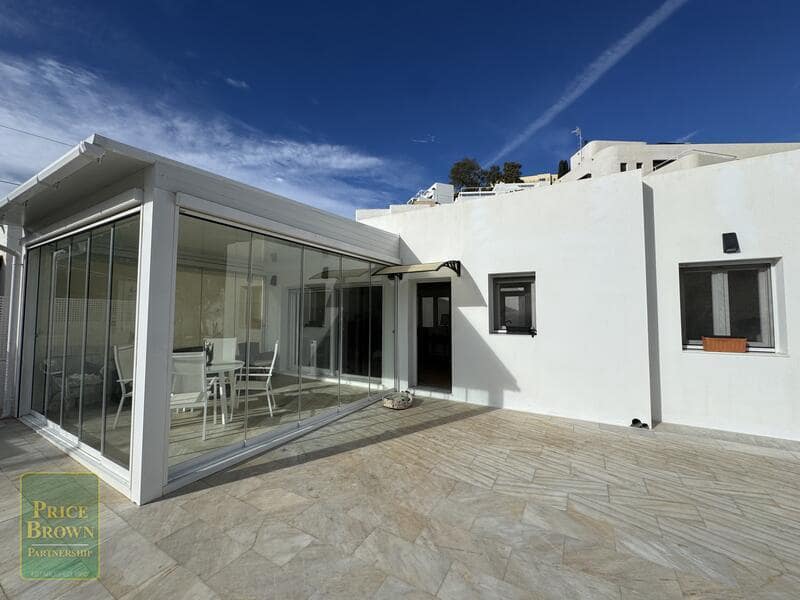 2 bedroom Villa for sale in Mojacar with garage - € 449,000 (Ref: 9558893)