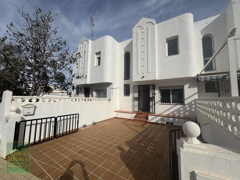 3 bedroom Townhouse for sale in Mojacar with pool garage - € 245,000 (Ref: 9598083)
