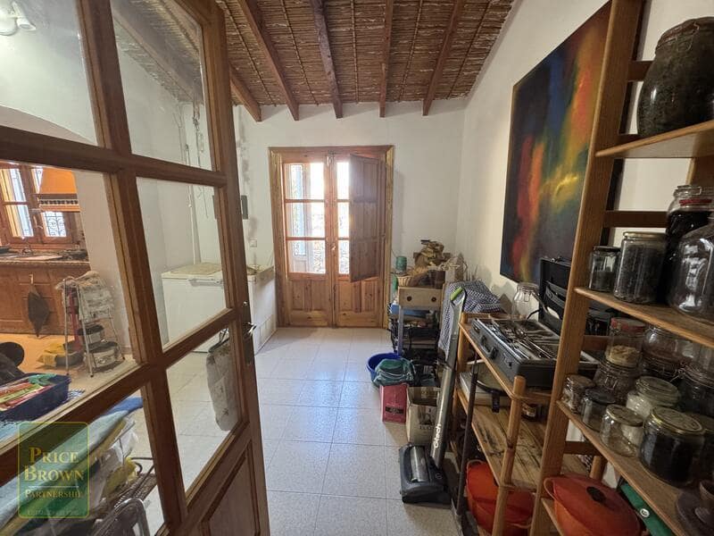 4 chambre Finca/Maison de Campagne à vendre à Aljariz avec piscine - 485 000 € (Ref: 9685554)