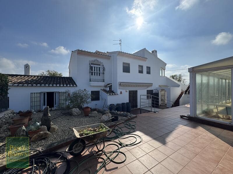 4 chambre Finca/Maison de Campagne à vendre à Aljariz avec piscine - 485 000 € (Ref: 9685554)