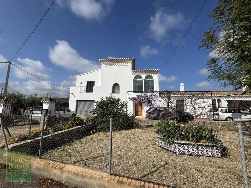 4 quarto Quinta/Casa Rural para venda em Aljariz com piscina - 485 000 € (Ref: 9685554)