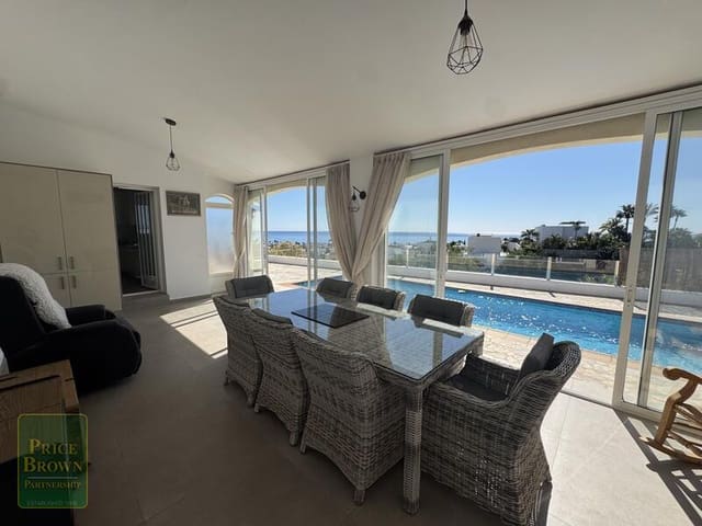 3 soveværelse Villa til salg i Mojácar med swimmingpool - € 699.000 (Ref: 9696735)