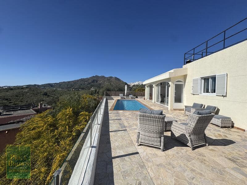 3 soveværelse Villa til salg i Mojacar med swimmingpool - € 699.000 (Ref: 9696735)