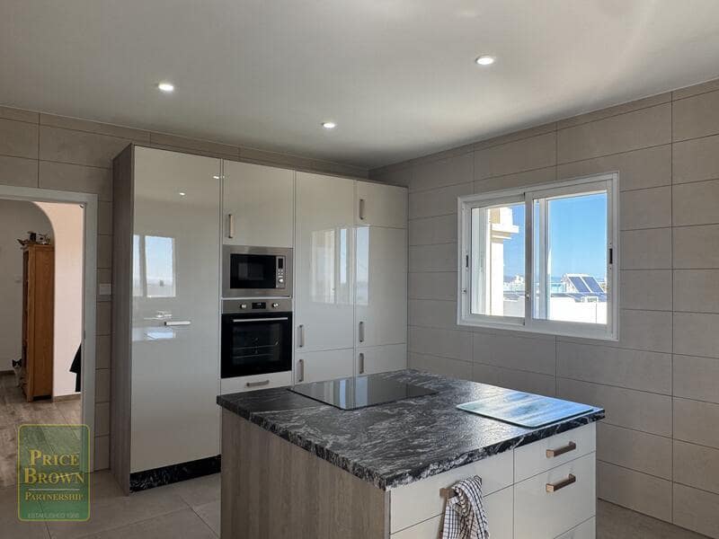 3 soveværelse Villa til salg i Mojacar med swimmingpool - € 699.000 (Ref: 9696735)