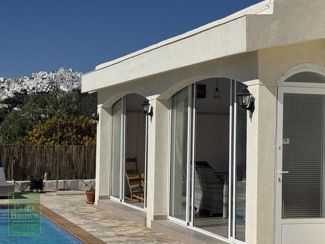 3 soveværelse Villa til salg i Mojácar med swimmingpool - € 699.000 (Ref: 9696735)