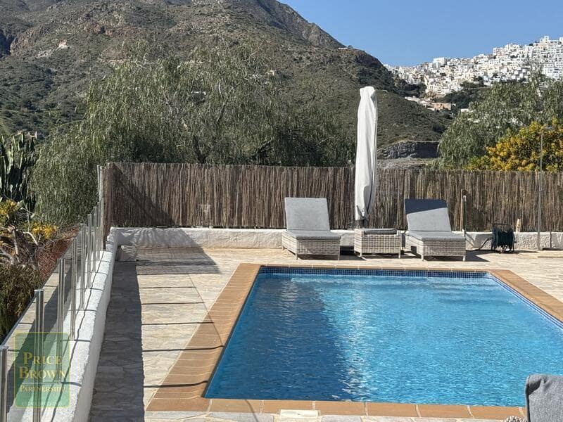 3 soveværelse Villa til salg i Mojacar med swimmingpool - € 699.000 (Ref: 9696735)