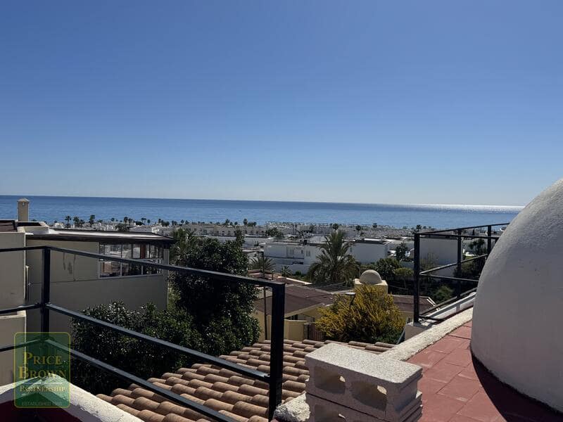 3 soveværelse Villa til salg i Mojacar med swimmingpool - € 699.000 (Ref: 9696735)