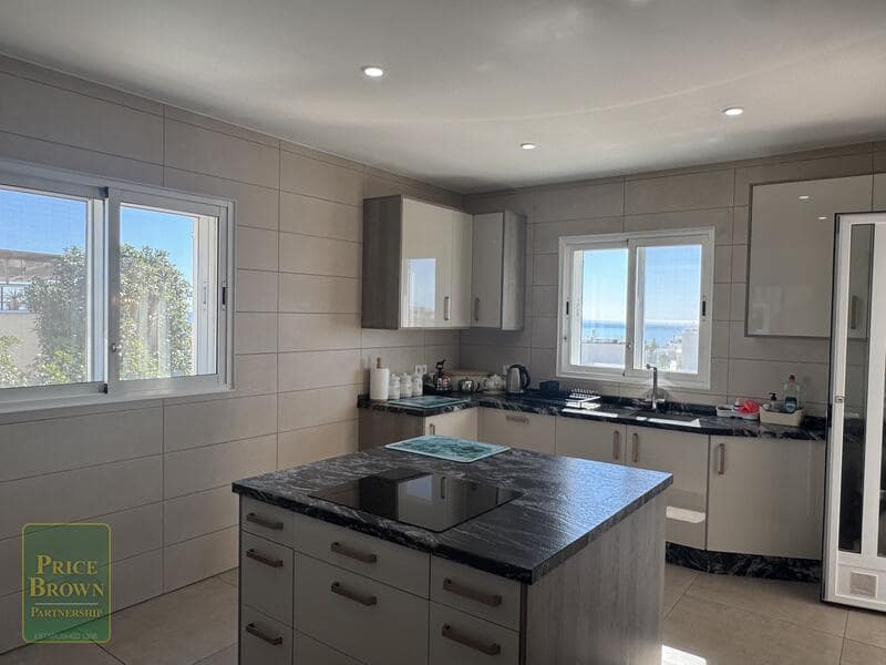 3 soveværelse Villa til salg i Mojacar med swimmingpool - € 699.000 (Ref: 9696735)