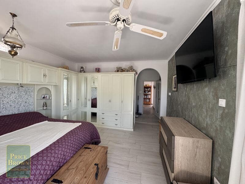 3 soveværelse Villa til salg i Mojacar med swimmingpool - € 699.000 (Ref: 9696735)