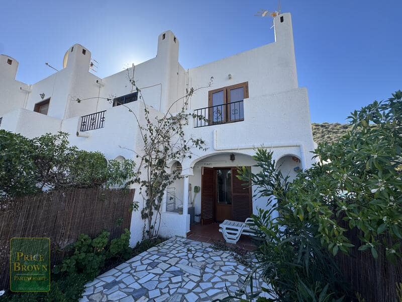 2 bedroom Townhouse for sale in Mojacar with pool garage - € 220,000 (Ref: 9716597)