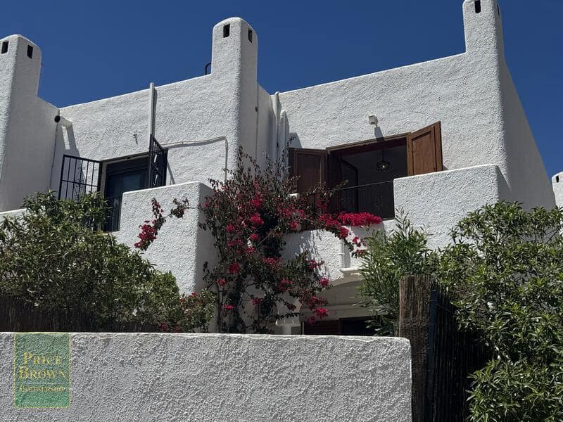 2 bedroom Townhouse for sale in Mojacar with pool garage - € 199,000 (Ref: 9716597)